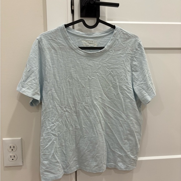 Faherty Sky Blue Short Sleeve Tee 100% Cotton Size Small - Picture 2 of 7
